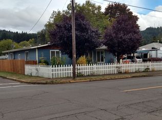 708 S 10th St, Cottage Grove, OR 97424