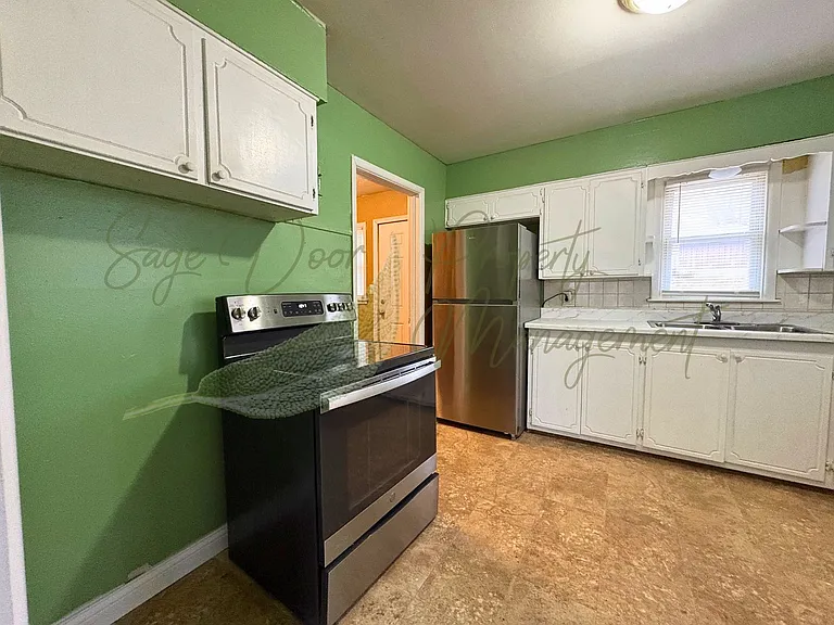 1106 N Union St — Photo 6