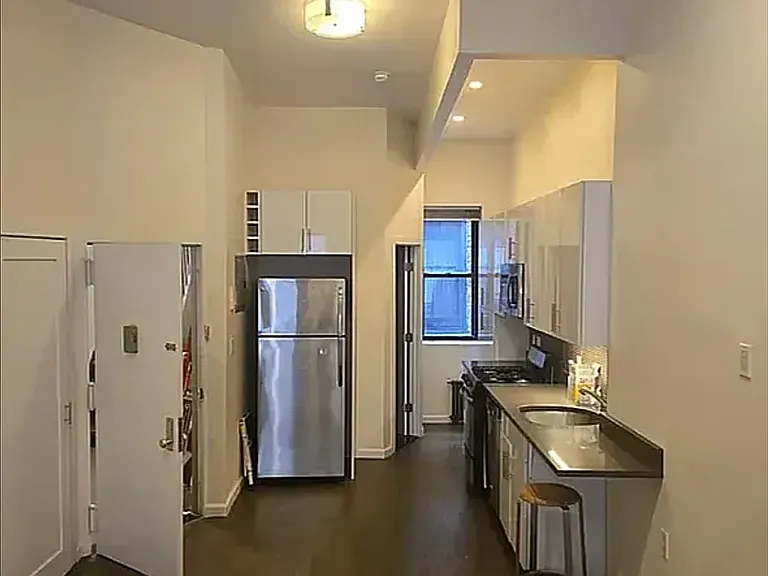 106 Greenwich St #4 — Photo 1