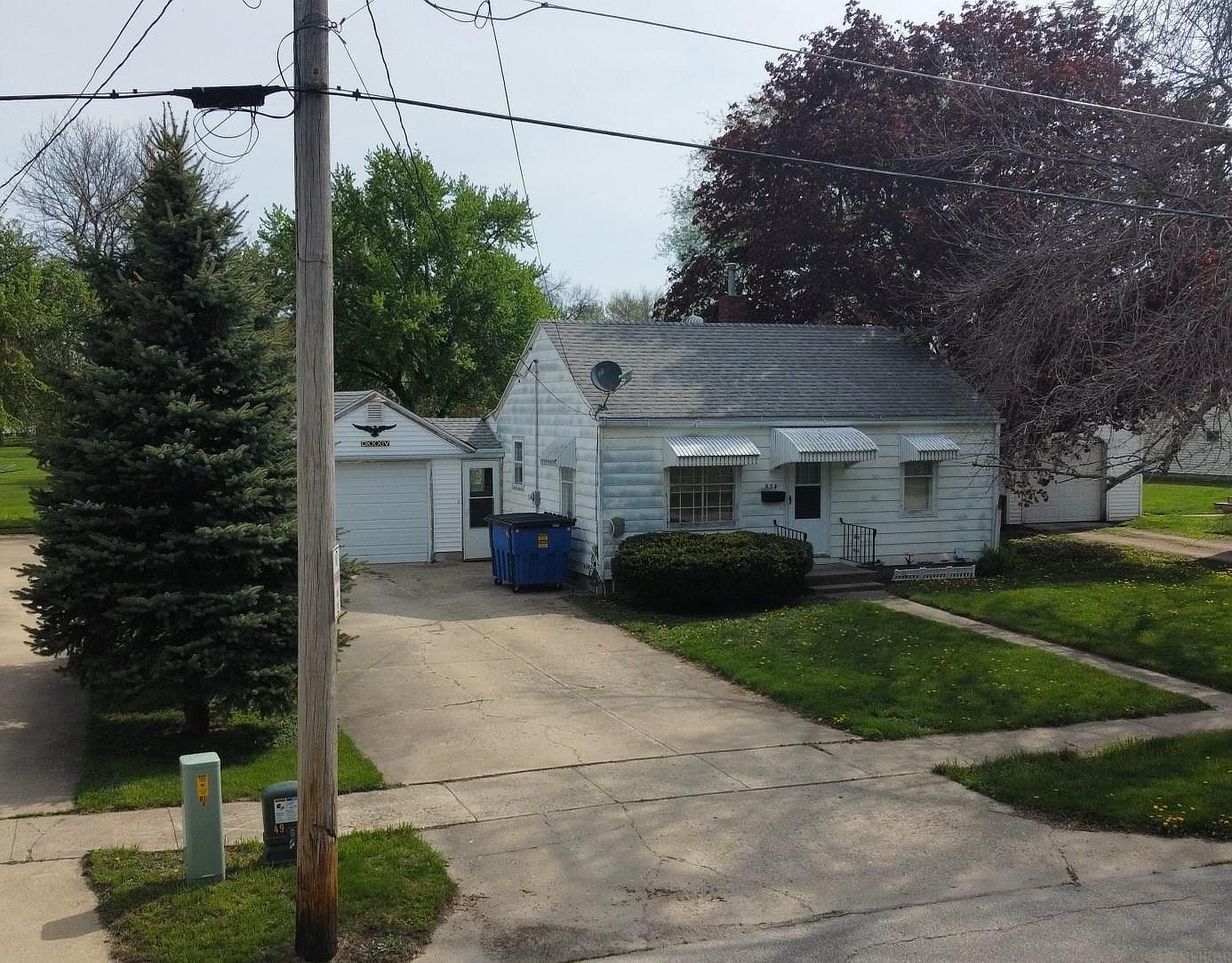 534 Columbia Ave, Sumner, IA 50674 Zillow