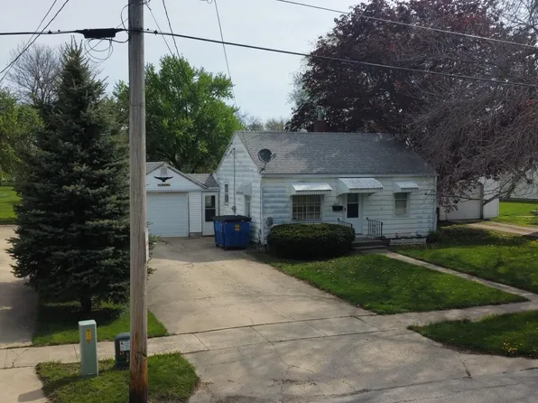 534 Columbia Ave, Sumner, IA 50674