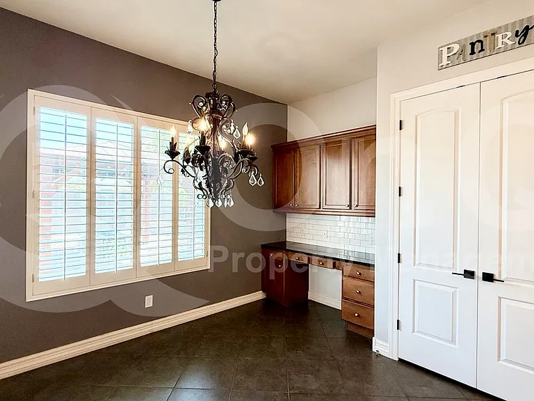 3115 E Ironside Ct — Photo 10
