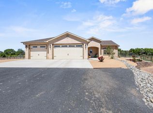 7 Fox Den Rd, Los Lunas, NM 87031