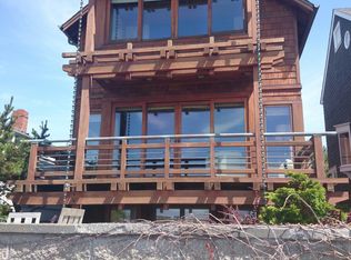 3428 Beach Dr SW, Seattle, WA 98116