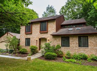 8001 Cypress Grove Ln, Cabin John, MD 20818