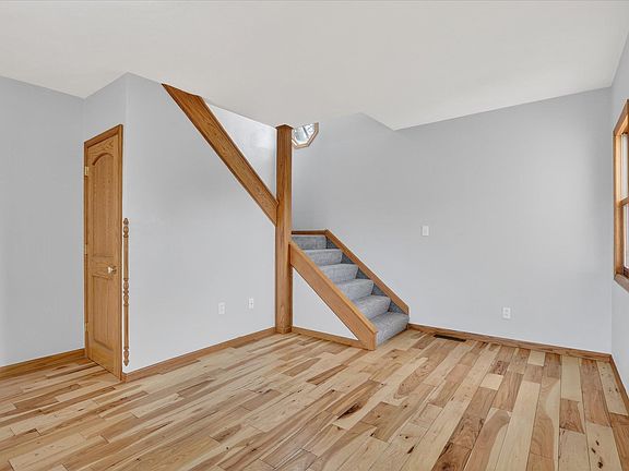 4th image of 1931 S Willard Ave