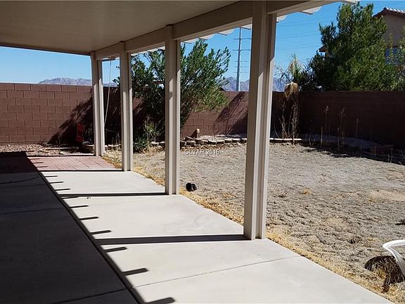 2nd image of 2209 Dawn Lily Ct