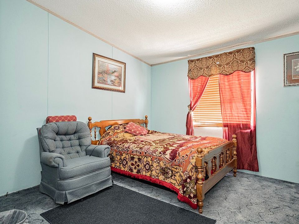 220 Prairie Trl Rhome TX Zillow