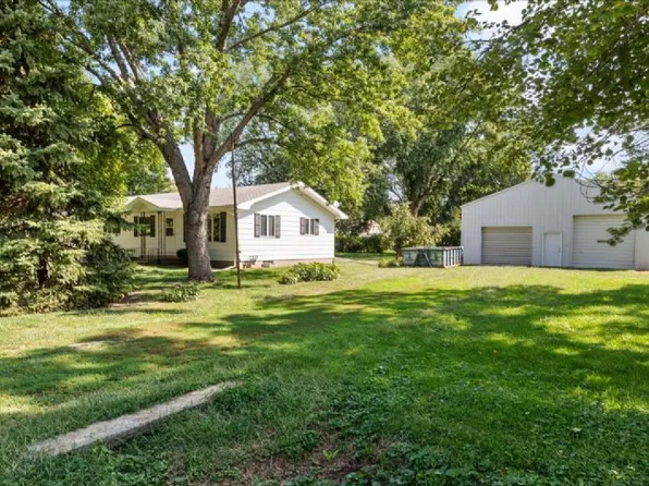 624 Park St, Tabor, IA 51653