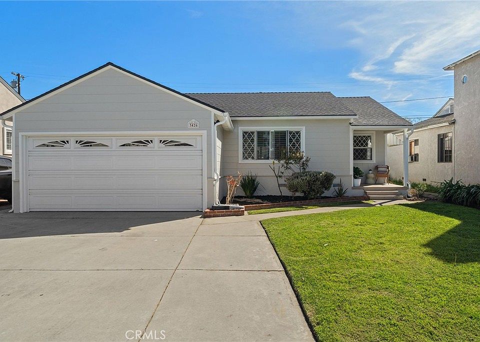 1st image of 3426 Roxanne Ave