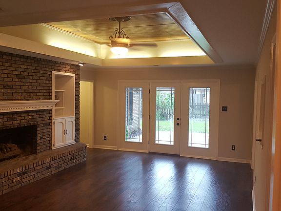 5th image of 1520 Covey Ln