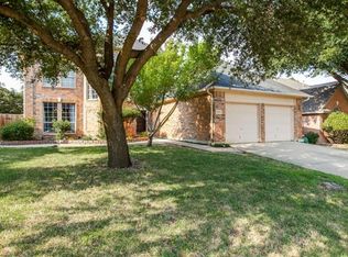 2810 Alcot Ln, Grand Prairie, TX 75052
