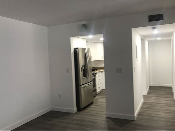 2nd image of 3704 Broadway APT 208