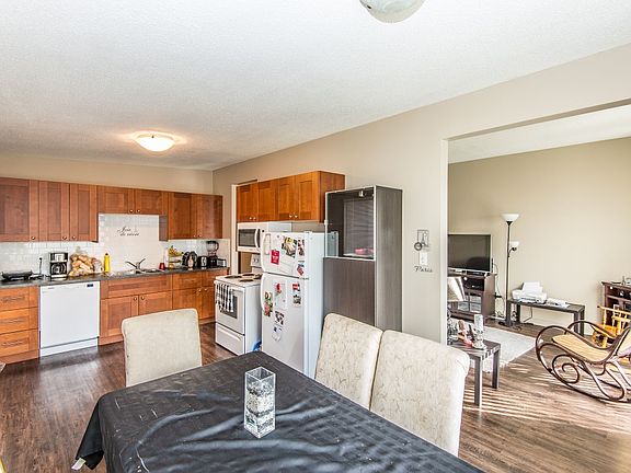 5th image of 116 Sabrina Way SW Unit D