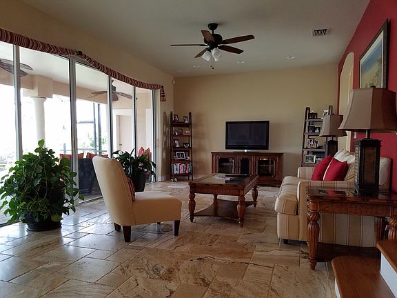 5th image of 304 NW 26th Ave