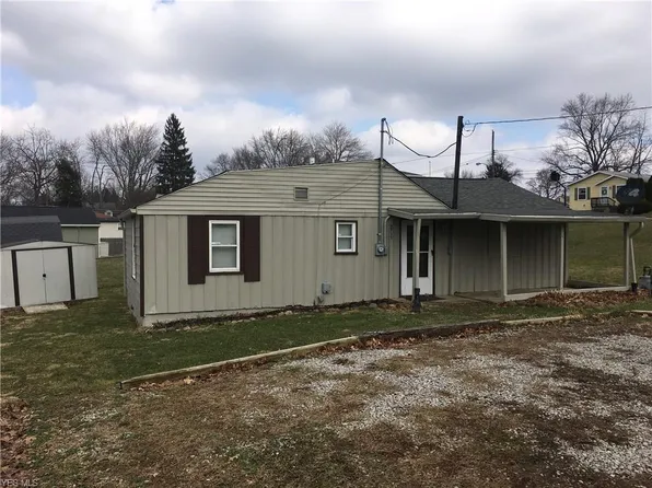 2735 Adella Ave, Akron, OH 44312