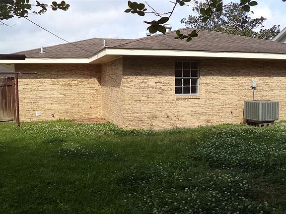 2nd image of 3718 Baker Dr