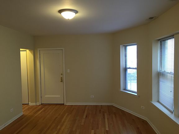 3rd image of 2803D W Lawrence Ave APT 1S