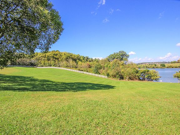 4th image of Riverbrook Dr