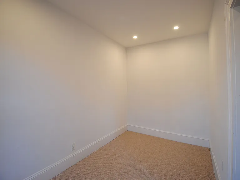 225 Newbury St #5 — Photo 2