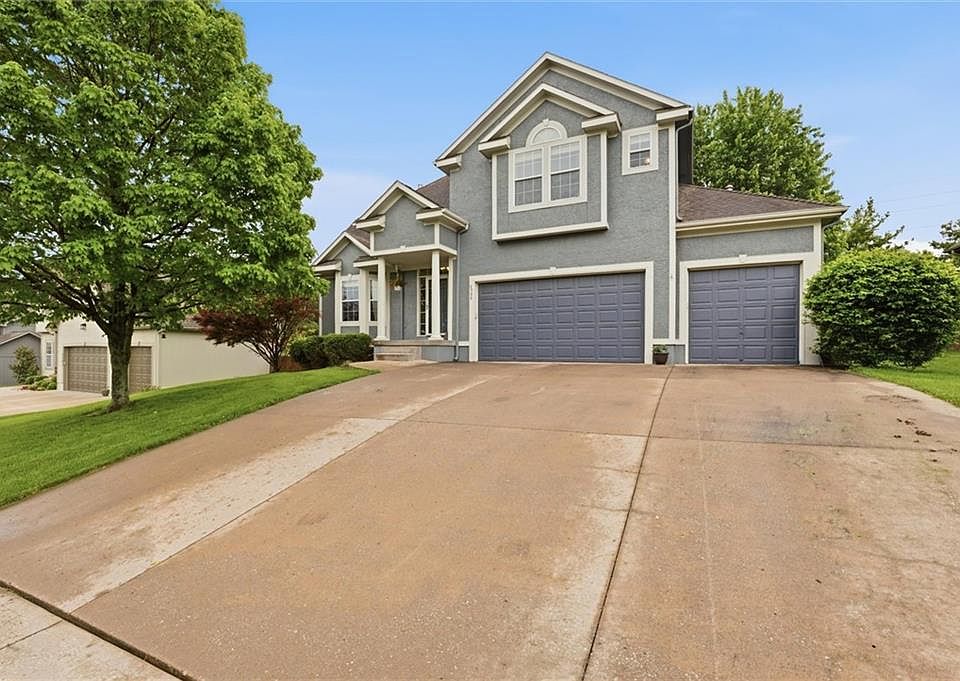 1st image of 2509 SW Carlton Ct