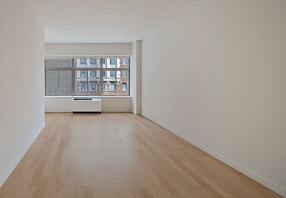 3rd image of 90 Washington St APT 10L