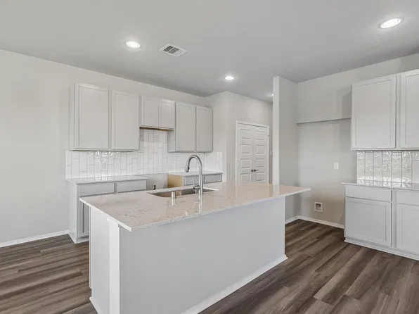 31131 Cass River Ln, Waller, TX 77484