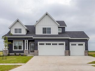 224 NW Reinhart Dr, Ankeny, IA 50023