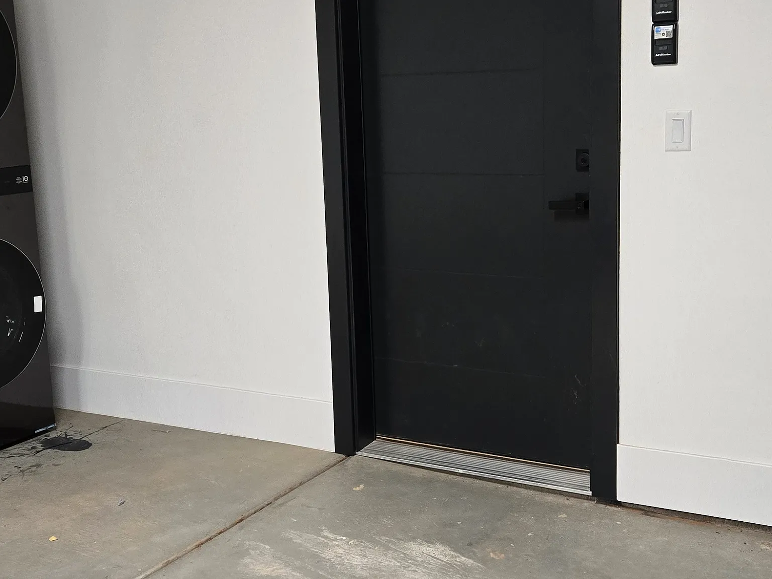 2 bed, 1495 sqft, $1,900 — Photo 3