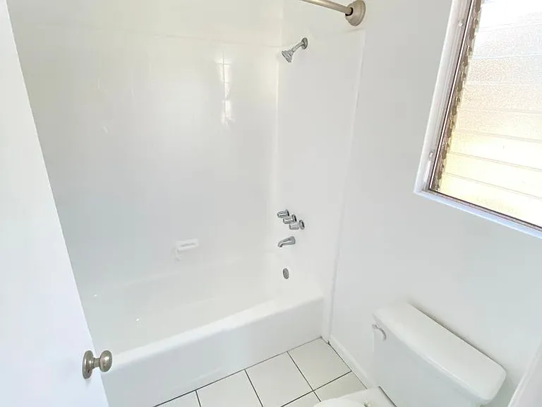 3344 Mentone Ave — Photo 9