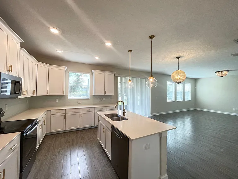 10881 Longleaf Woods Dr — Photo 5