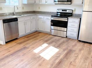 26 Vicki Anda Ct APT 1, Oxford, OH 45056
