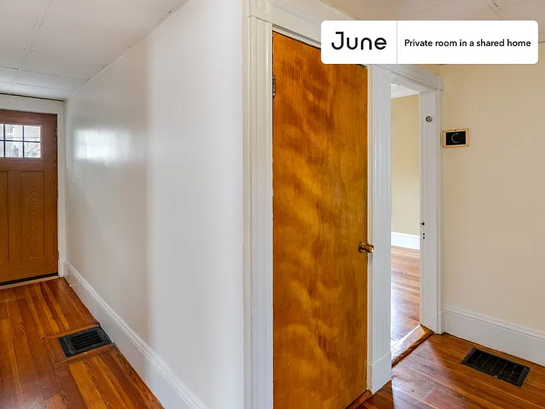 28 Charnwood Rd #D — Photo 11