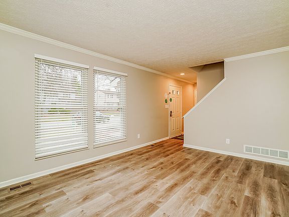 5th image of 1658 Sandy Side Dr