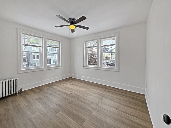 2nd image of 367-369 Sanford Ave #1R