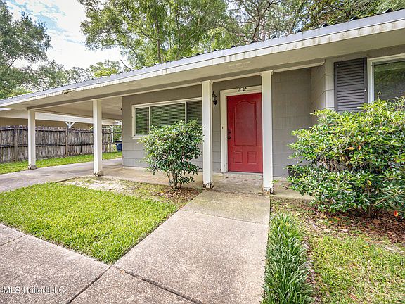 4th image of 232 Woodland Cir