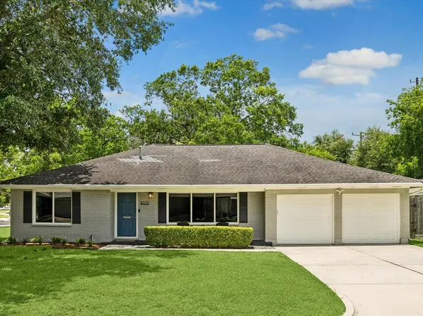 8510 Greenbush St, Houston, TX 77025