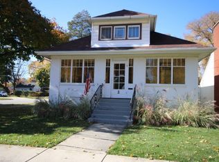 2 N Aldine St, Elgin, IL 60123