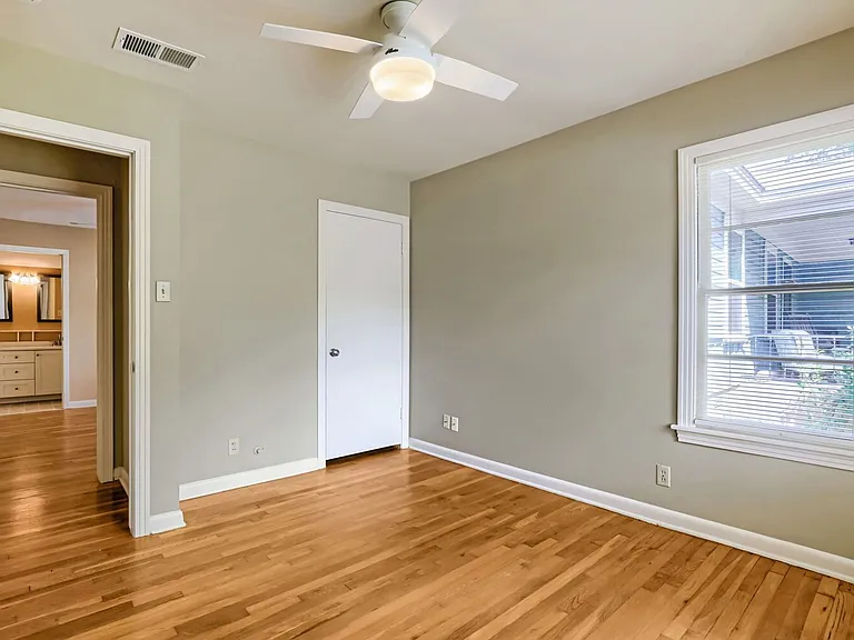 1402 Cullen Ave — Photo 22