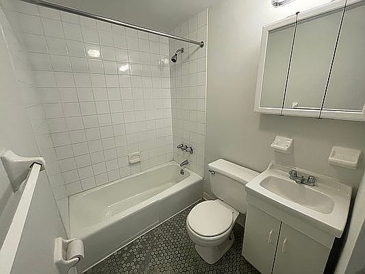 3rd image of 269 Prospect Pl APT 3E