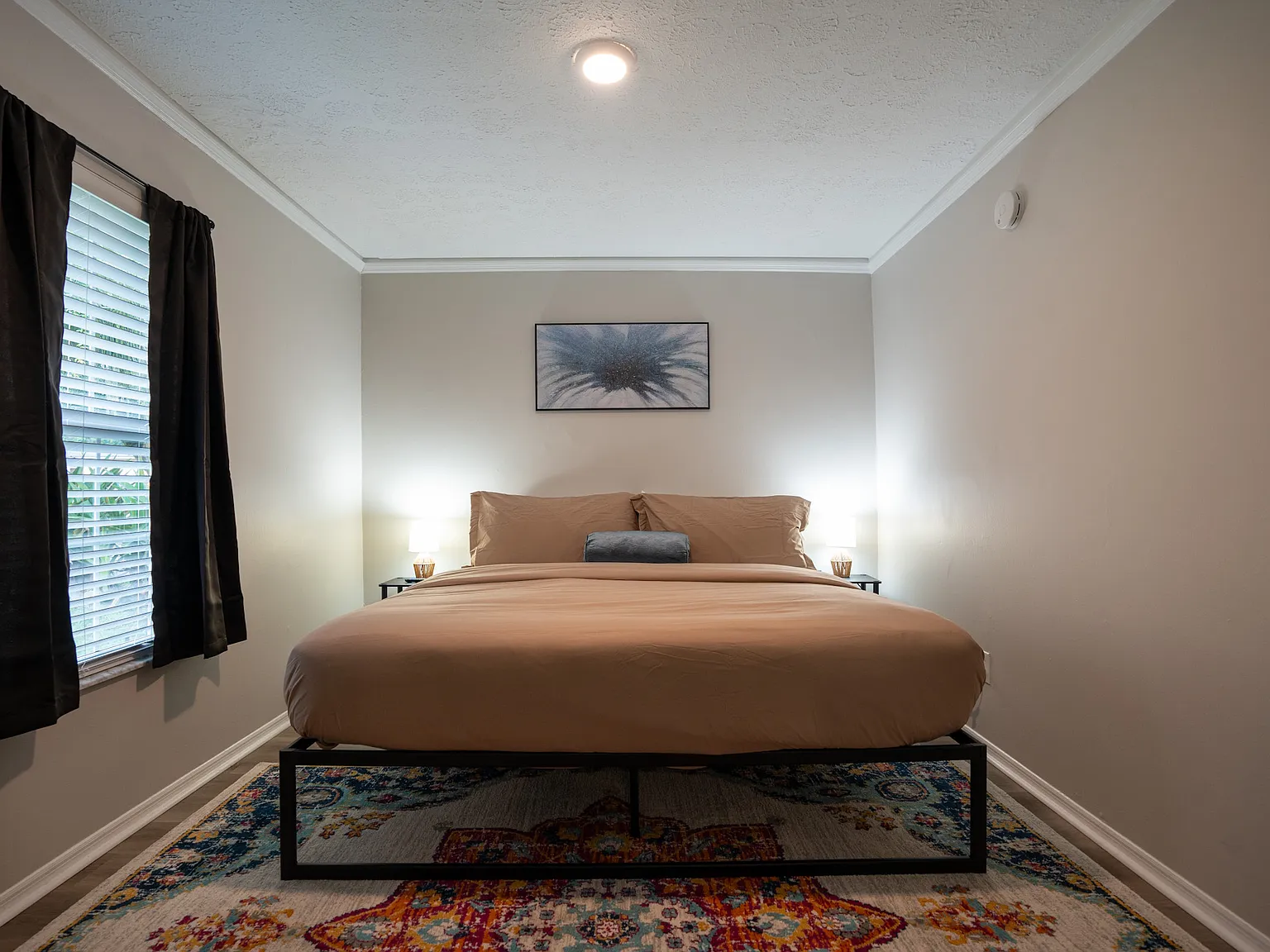 2 bed, 990 sqft, $1,650 — Photo 2