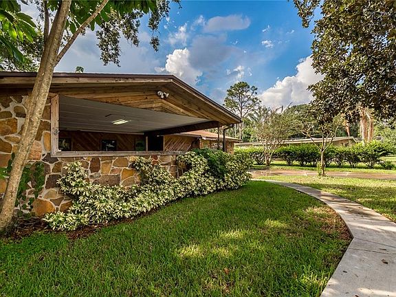 4th image of 2207 John Arthur Way