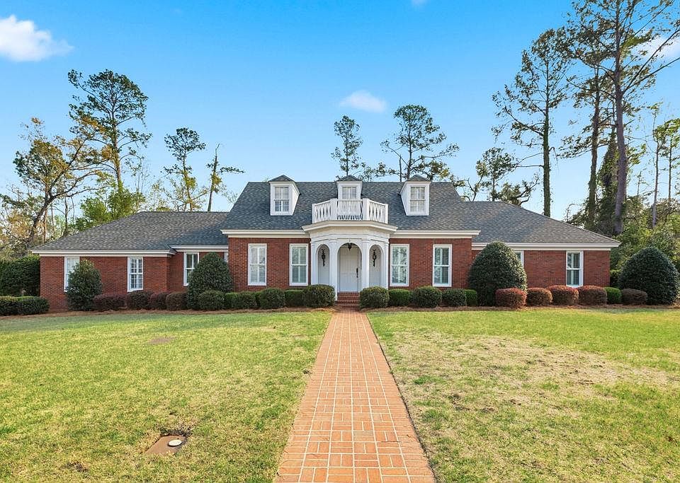 1st image of 3 Fox Hollow Cir