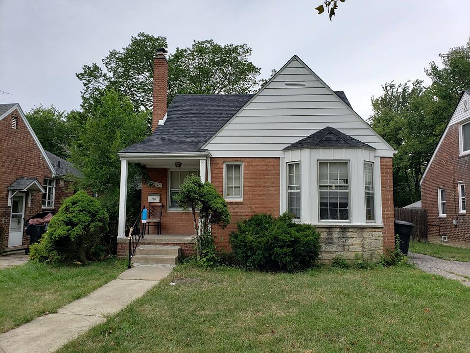 2nd image of 10595 Lanark St