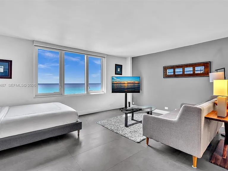 2301 Collins Ave #1543 — Photo 13