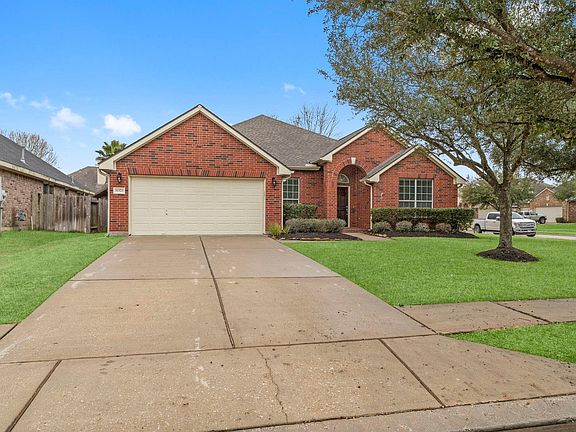 3rd image of 31323 Trinity Park Ln