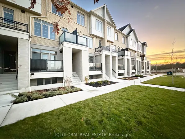 1655 Palmers Sawmill Rd #120, Pickering, ON L1X 0R3