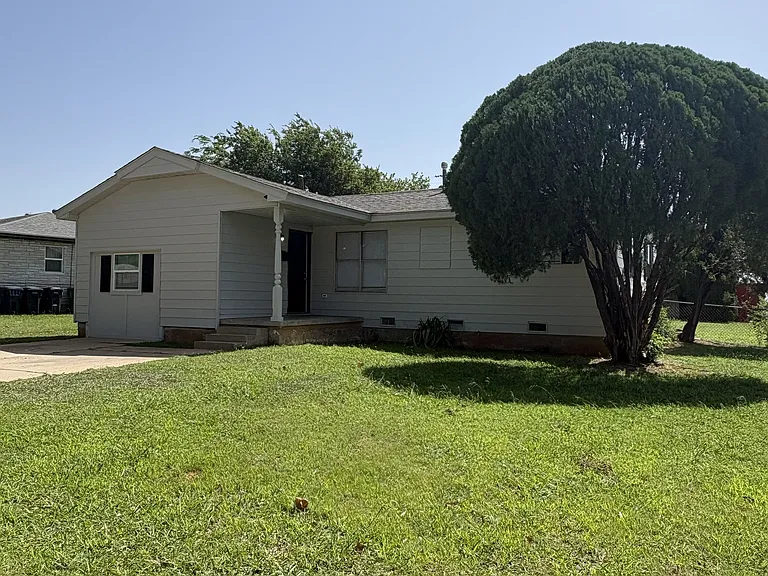 6216 S Kelley Ave — Photo 2
