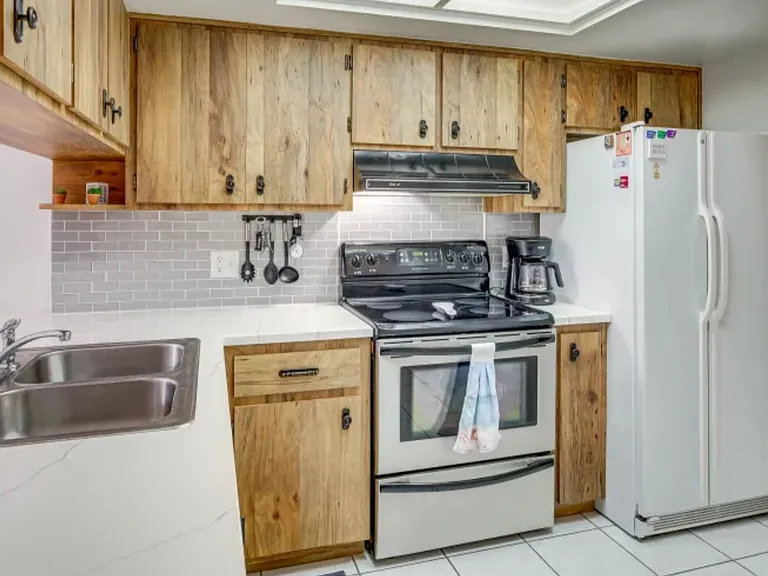 309 Markley Ct — Photo 6