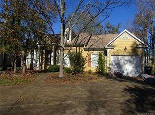 6002 Kenmore Ln, Indian Trail, NC 28079